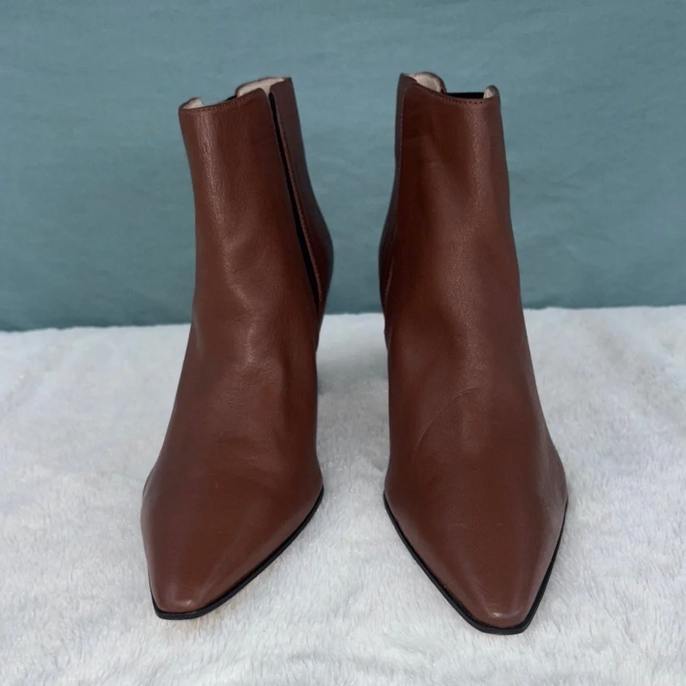 EUC Amalfi Brown Chelsea Ankle Booties Size 12.5M Leather Tan Pointed Toe